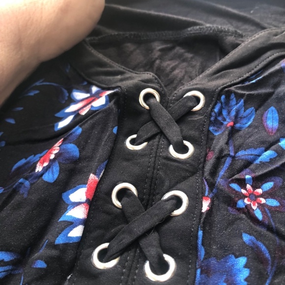 Ricki’s xxl multicoloured sleeveless top, , crisscross front, black back - Picture 4 of 6